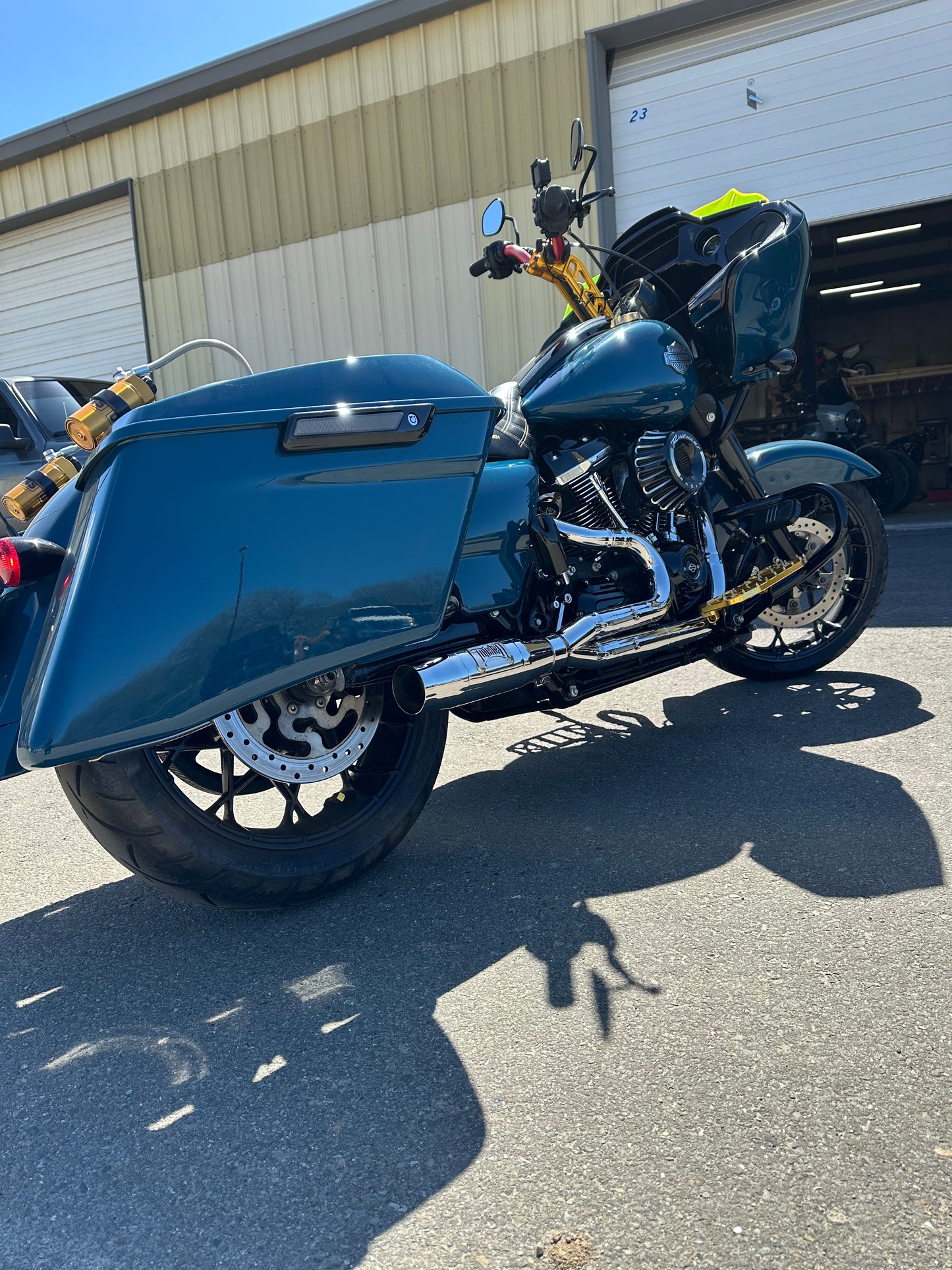 Milwaukee 8 bagger shorty